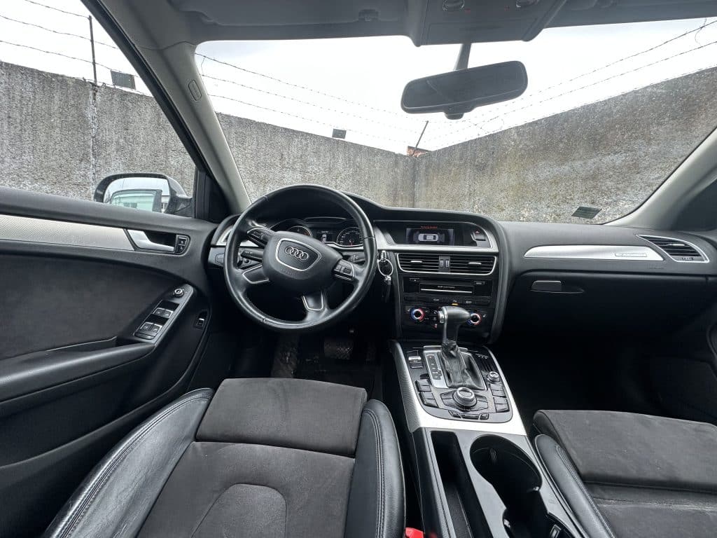 AUDI A4 LIMOUSINE 2014